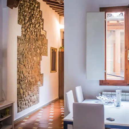 Twin Ands Private Bath Apartman *